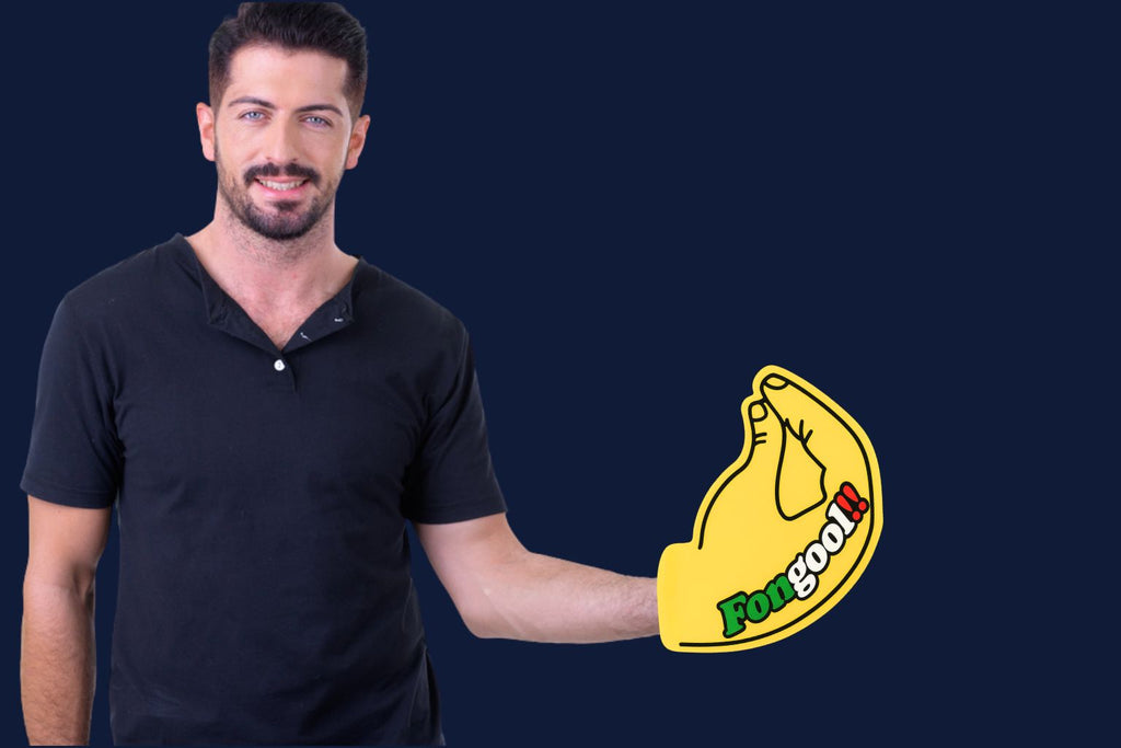 Fongool! Italian Foam Hand 🤌 – Hilarious Hand Gesture Prop for Games & Parties